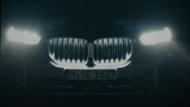 Тизер BMW X5 2024. Стоп-кадр видео BMW