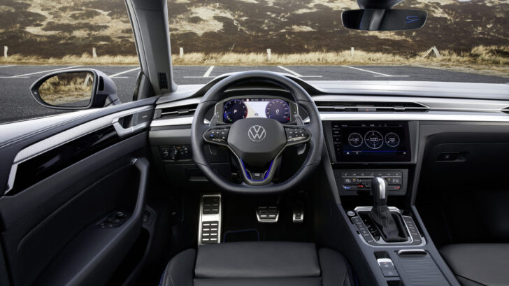 Интерьер Volkswagen Arteon R