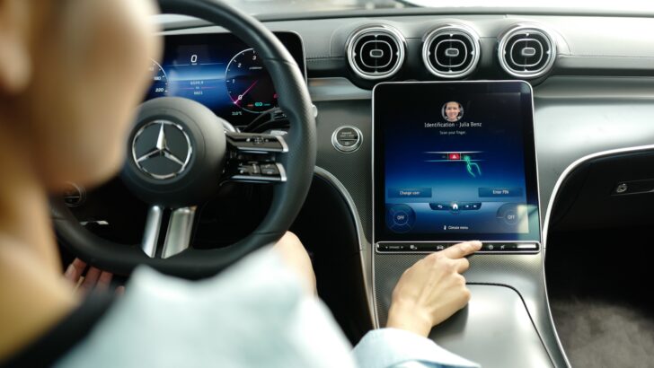 В России возобновятся отгрузки запчастей для автомобилей Mercedes-Benz