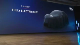 Первое изображение нового электрического кроссовера Porsche