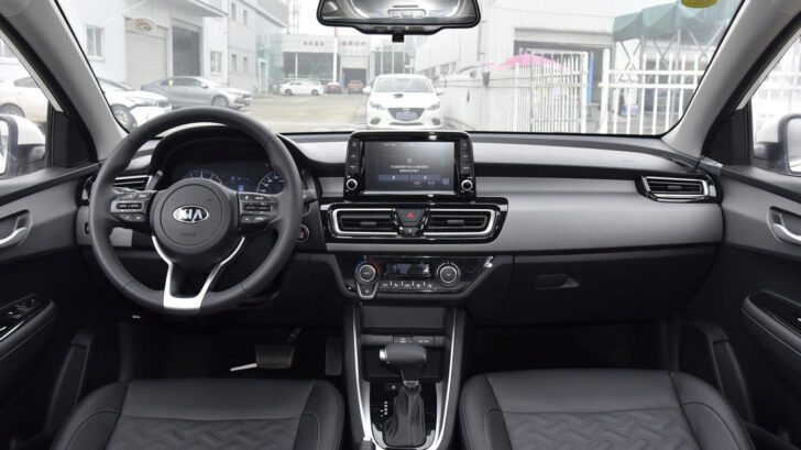 Интерьер Kia Forte