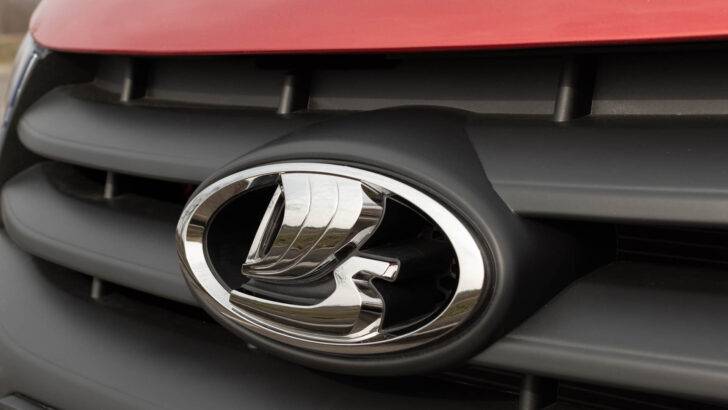 Автомобиль LADA Granta нового поколения впервые показали на видео