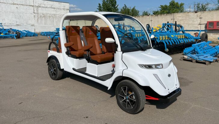 Стала известна дата старта продаж нового российского электромобиля Elecar 5E-Tigarbo