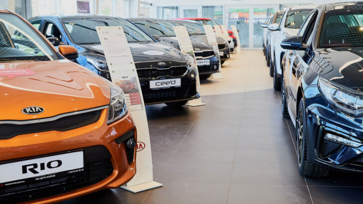 Названы цены на новые и подержанные автомобили в разных регионах России