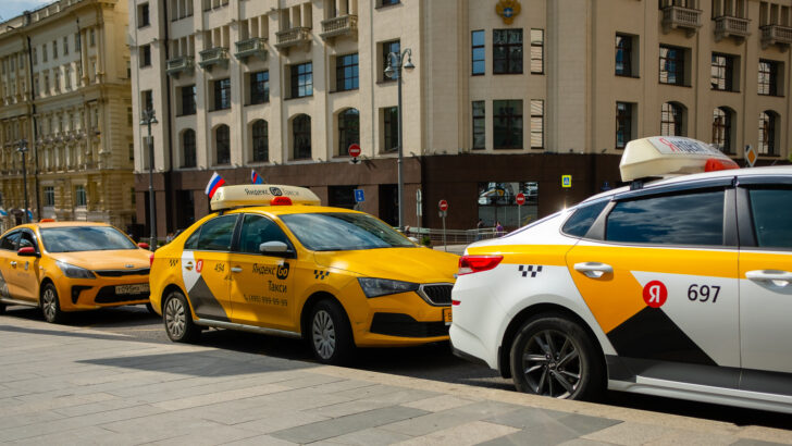 Китайских автомобилей в такси становится все больше