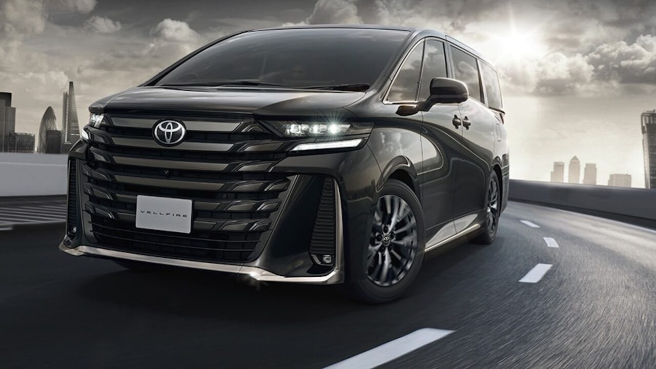 Toyota store van alphard