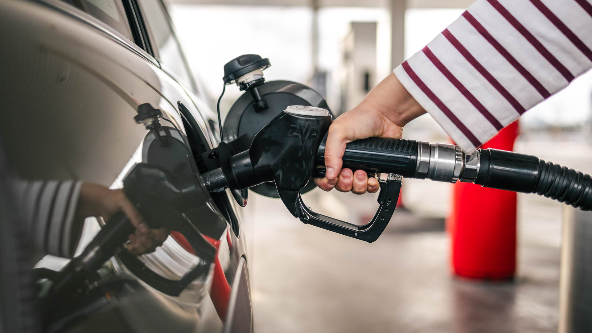 каким бензином заправлять 7. Vw polo бензин марка. каким бензином заправлять. Skoda octavia a5 fl крышка лючка бензобака. давление в шинах шкода октавия а7 1.