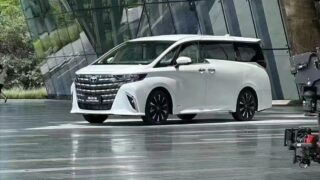 Новая Toyota Alphard