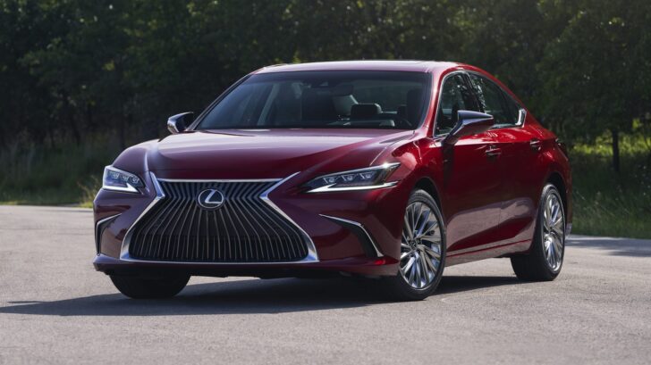 Lexus ES