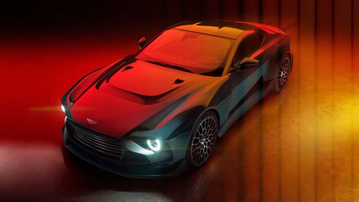 Представлен юбилейный суперкар Aston Martin. У него 705-сильный двигатель и «механика»