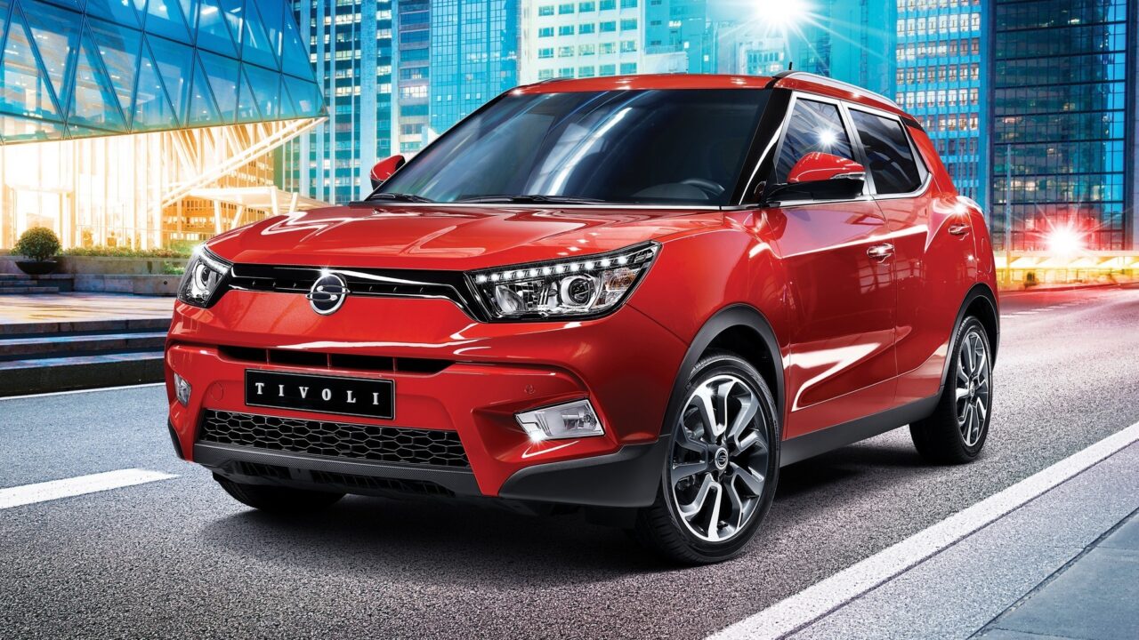 В Россию вернулся знакомый кроссовер SsangYong. Он стоит дешевле трех  миллионов рублей — Автоновости дня