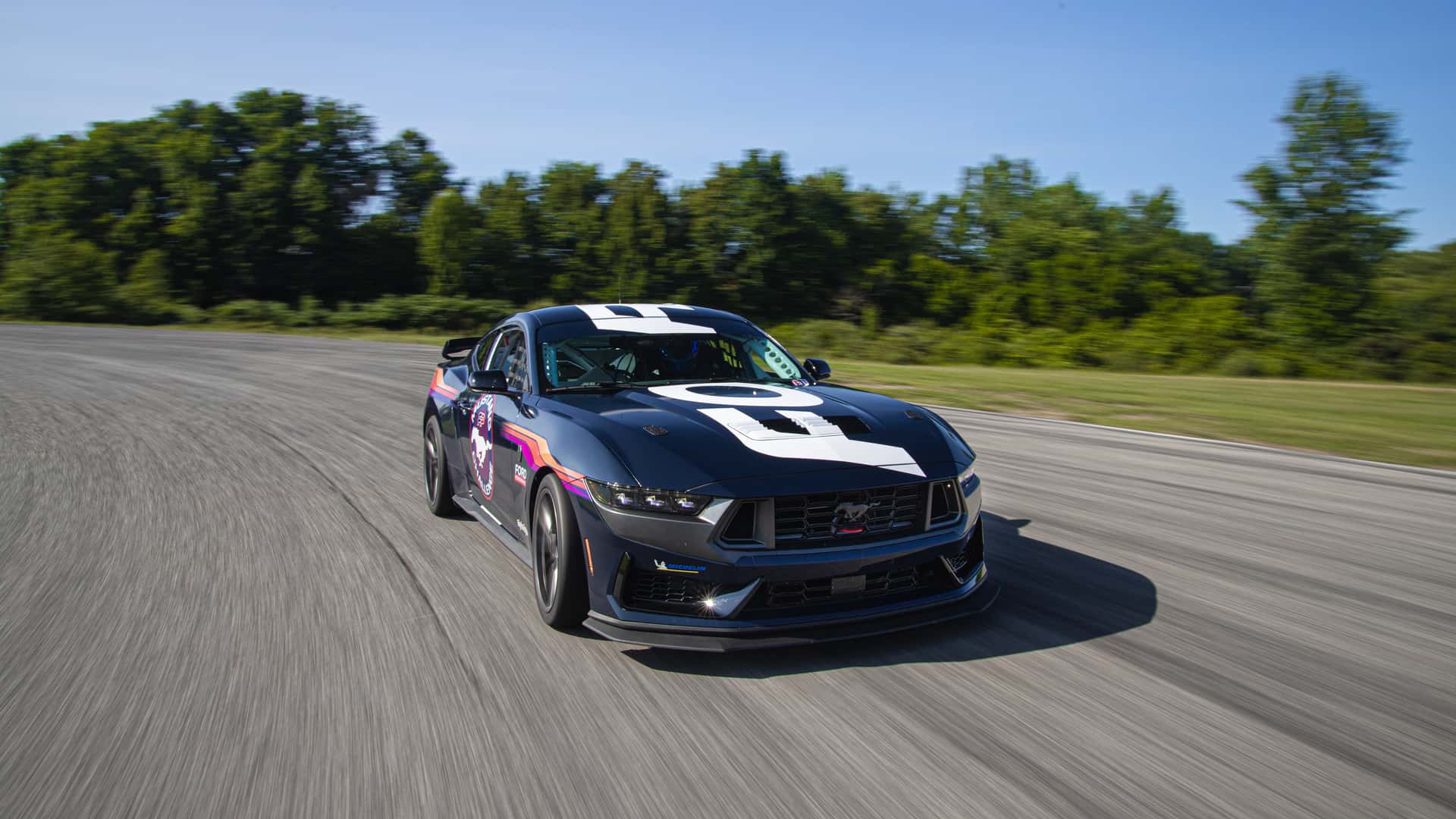 Ford Mustang 750