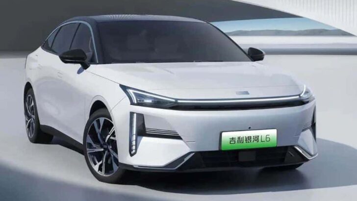 Geely впервые представила на фото гибридный седан Galaxy L6 PHEV с запасом хода до 105 км