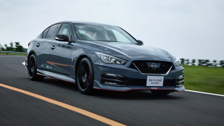 Седан Nissan Skyline получил две лимитированные версии