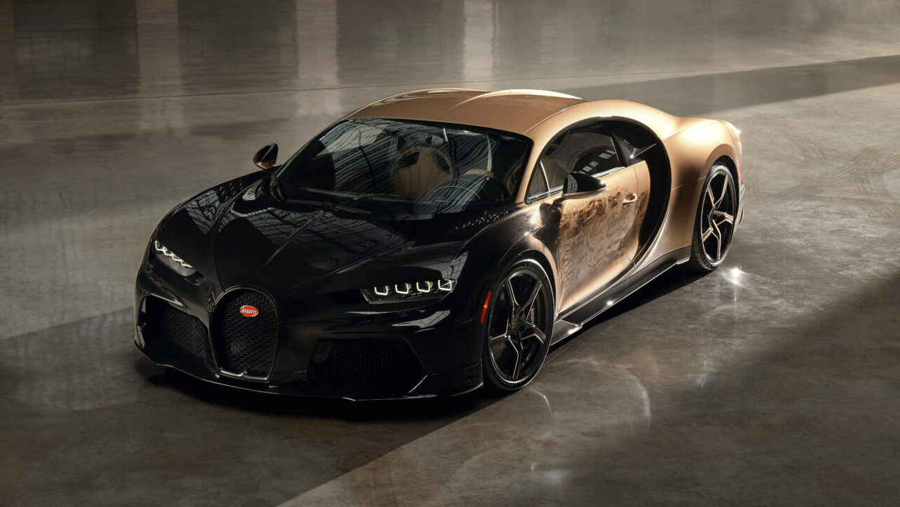 Bugatti Chiron черный