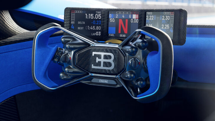 Интерьер Bugatti Bolide
