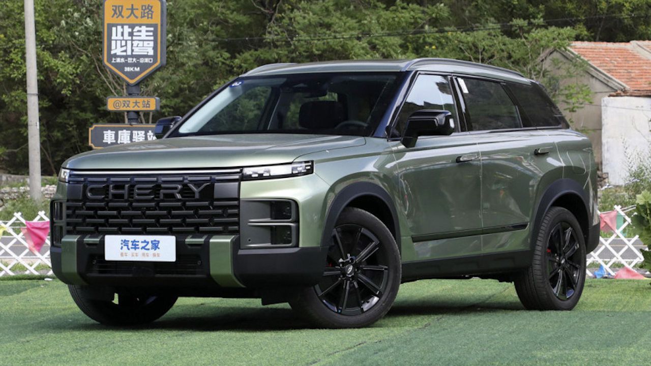 В России появился новый практичный кроссовер Chery по приятной цене ...