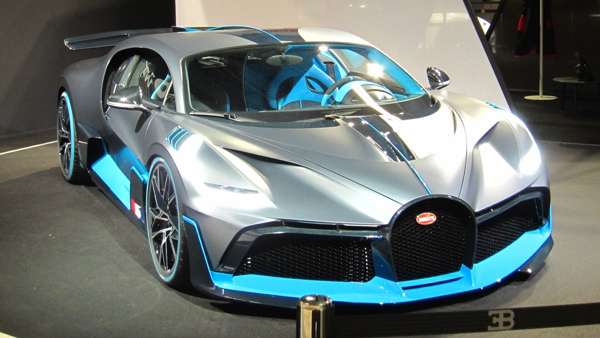 bugatti divo