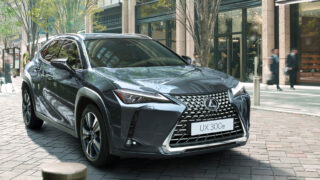 Lexus UX300h