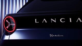 Тизер Lancia Ypsilon
