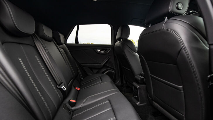 Интерьер Audi Q2