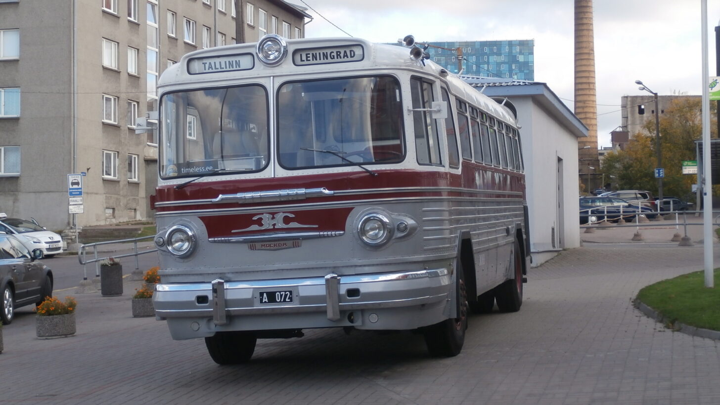 В России восстановили редчайший советский автобус. На всю страну их ...
