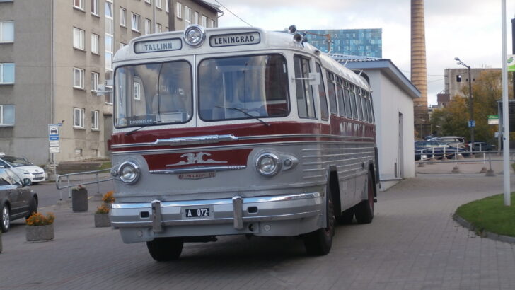 В России восстановили редчайший советский автобус. На всю страну их осталось всего четыре