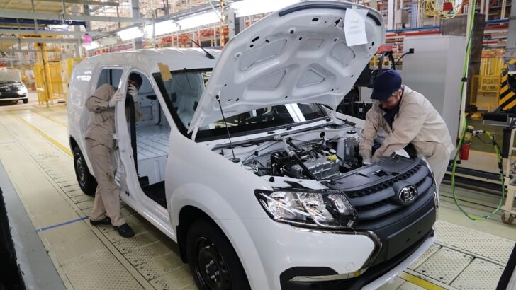 АвтоВАЗ запустит производство самой практичной модели Lada. Что известно