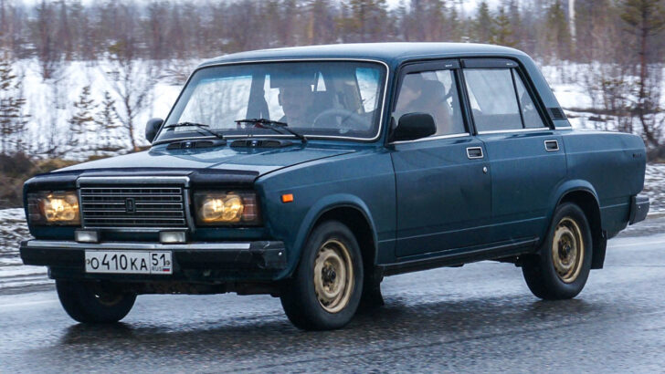 В России назвали самые популярные марки подержанных автомобилей. Список из трех брендов