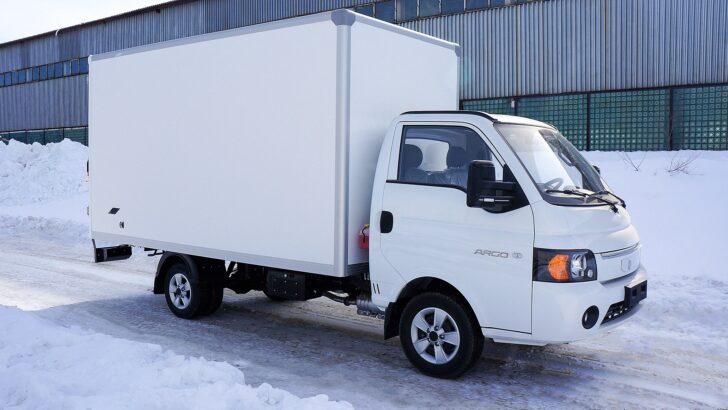 В России появился новый длиннобазный отечественный грузовик