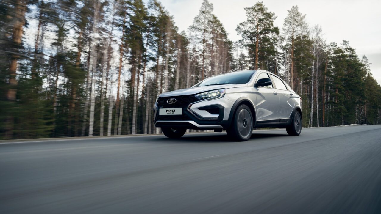 Владельцев LADA Vesta ждет приятный сюрприз, связанный с машиной. Об этом  никто не знал — Автоновости дня