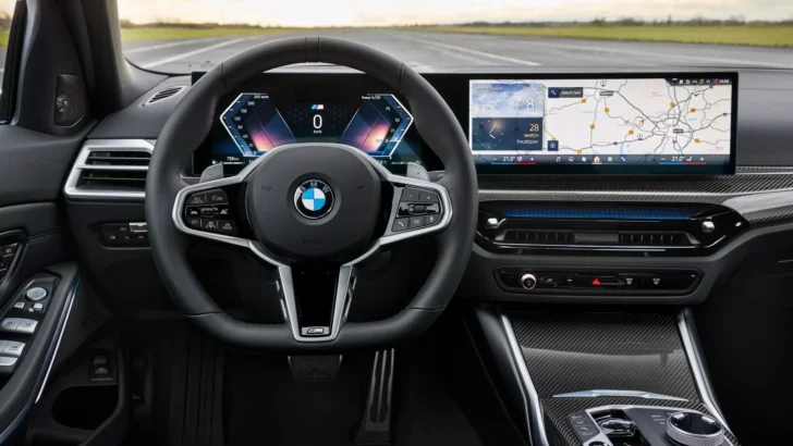 BMW обновила «трёшку». Меньше кнопок, лучше шасси и еще больше мощности