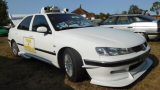 Peugeot 406