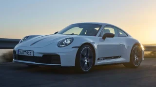 Porsche 911 Carrera T 2025 года