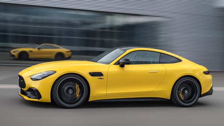 Mercedes-AMG GT 43 2025 года