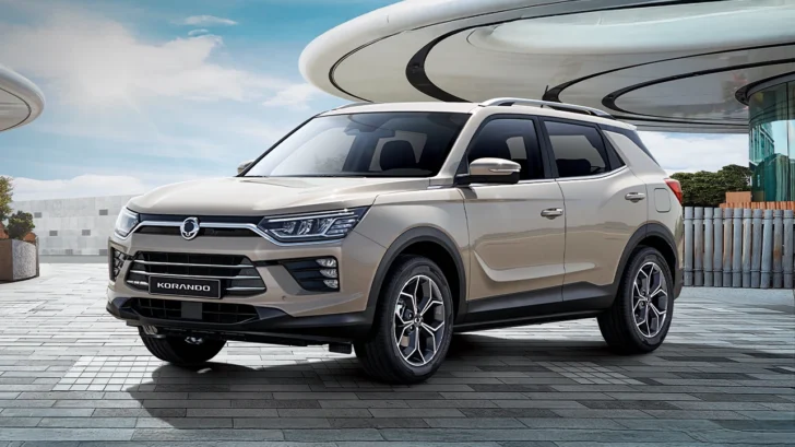 Известный корейский кроссовер SsangYong официально появится в России: KGM Korando начнут продавать в 2025 году