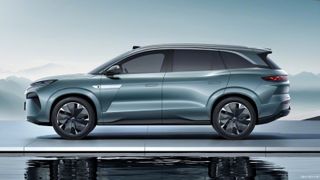 BYD Tang L