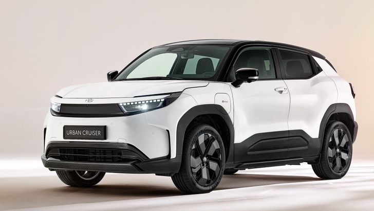 Toyota представила новый компактный кроссовер, которому не нужен бензин Toyota представила новый компактный кроссовер, которому не нужен бензин