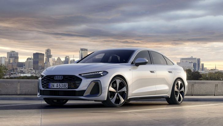 Audi A5 Sedan e-hybrid quattro