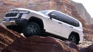 Toyota Land Cruiser 300