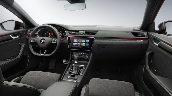 Интерьер Skoda Superb