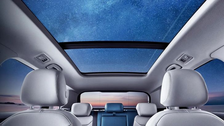 Интерьер Volkswagen Tharu Интерьер Volkswagen Tharu
