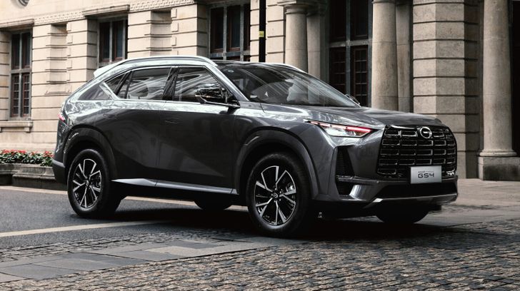 В России появится китайский аналог Toyota RAV4 с классическим «автоматом» и полным приводом