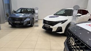 Автосалон
