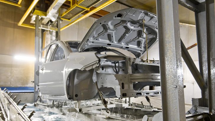 Производство автомобилей LADA