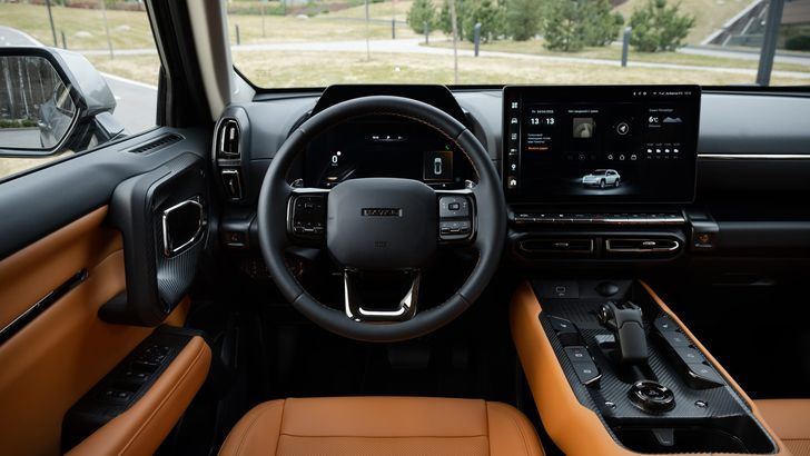 Интерьер Haval F7