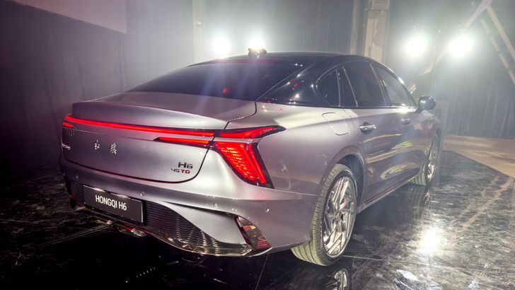 Hongqi H6