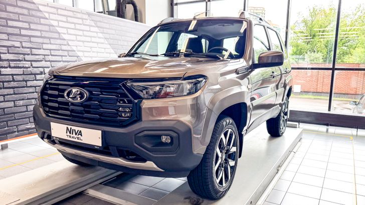 LADA Niva Travel