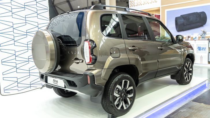 LADA Niva Travel