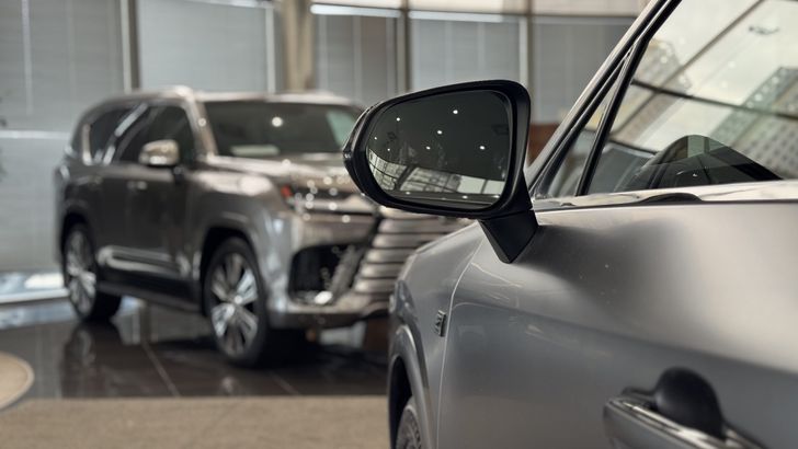 Автосалон